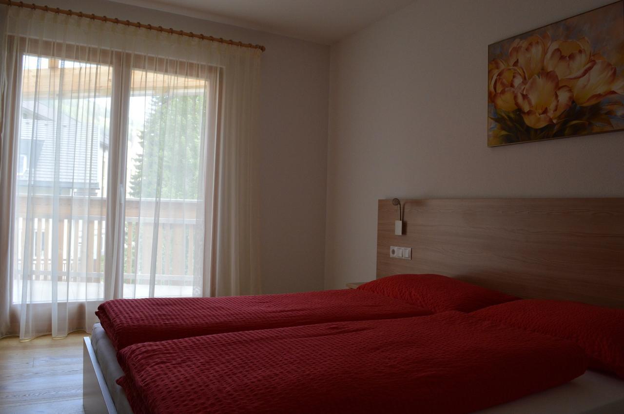 Apartments Bachmann San Candido Exterior photo