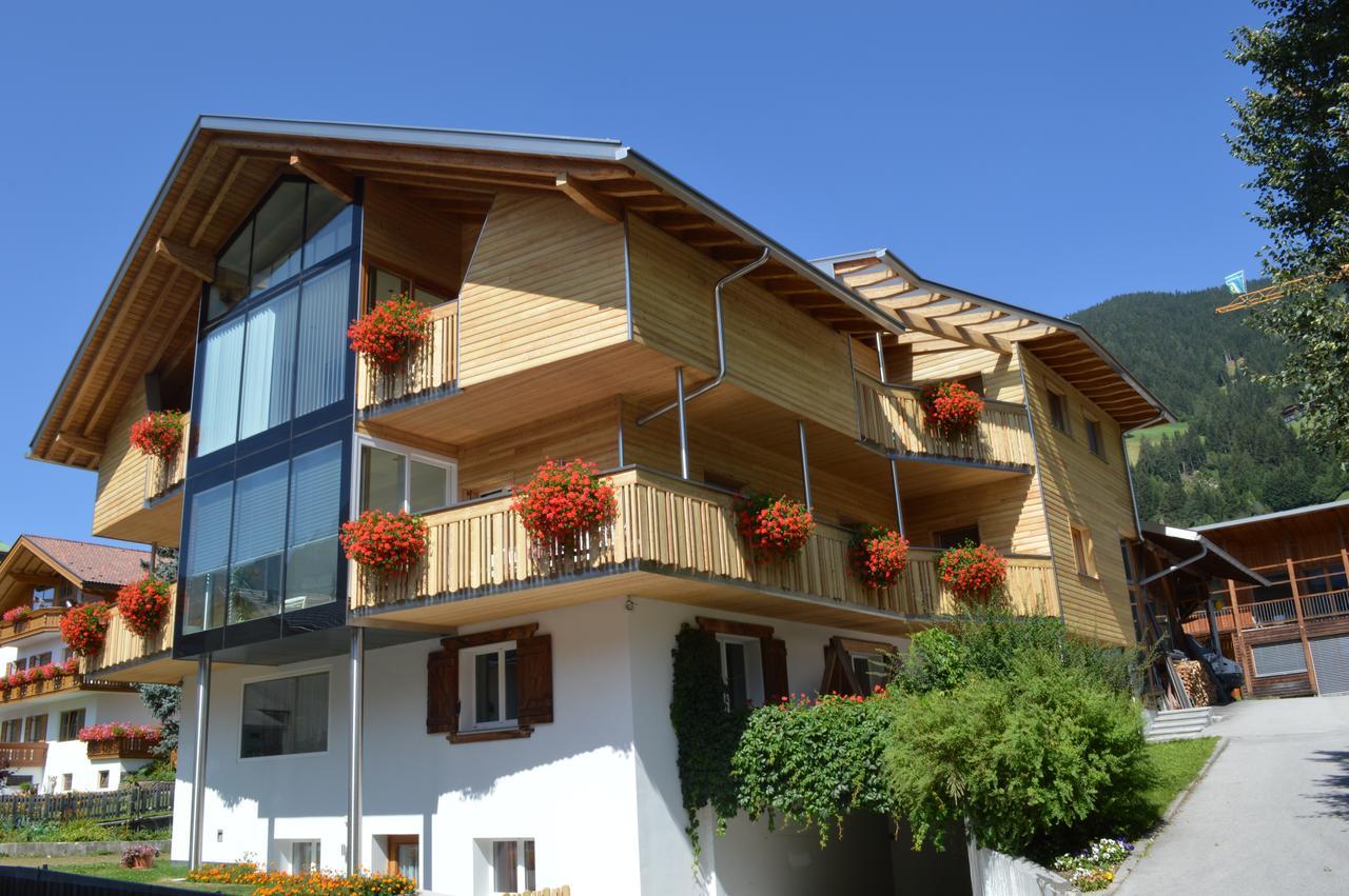 Apartments Bachmann San Candido Exterior photo