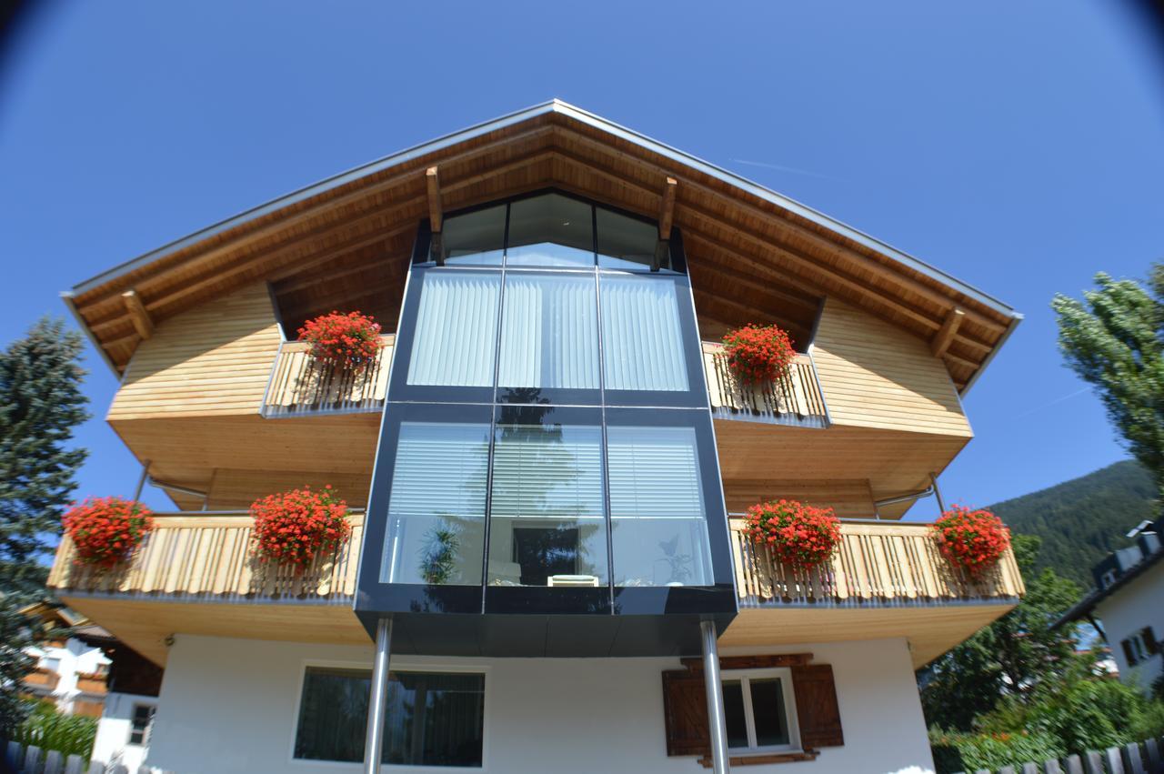 Apartments Bachmann San Candido Exterior photo