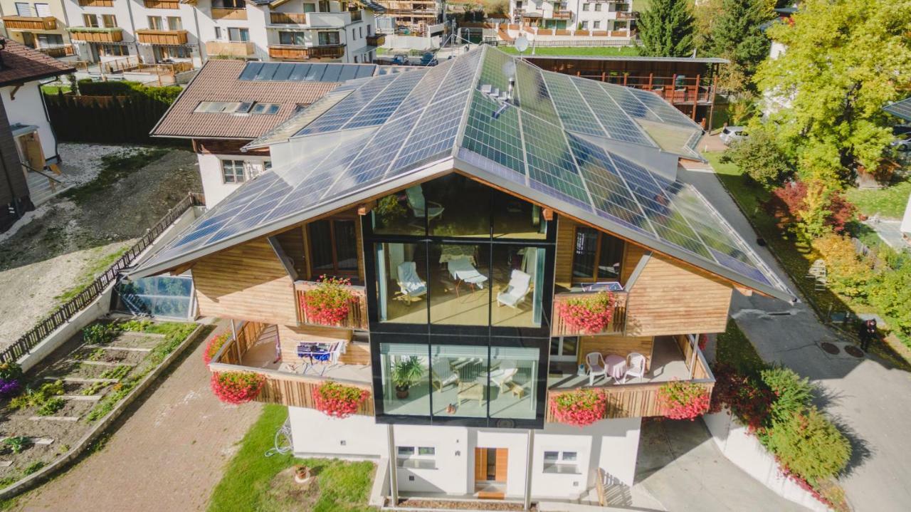 Apartments Bachmann San Candido Exterior photo